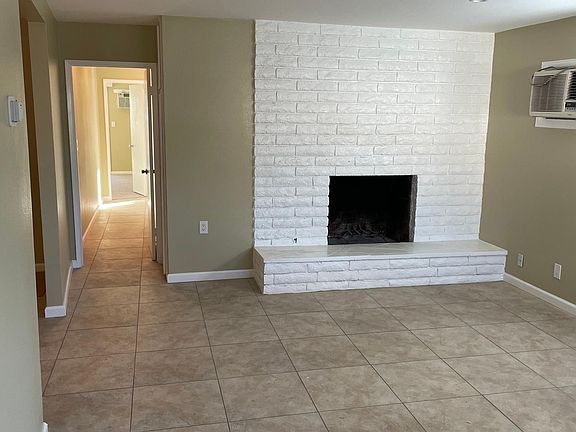 4th image of 420 E Glendale Dr