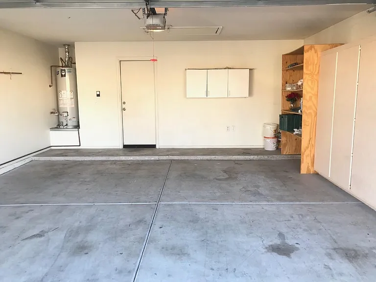 1863 W Springfield Way — Photo 15