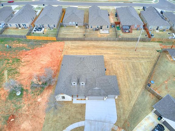 2nd image of 11716 NW 102nd St