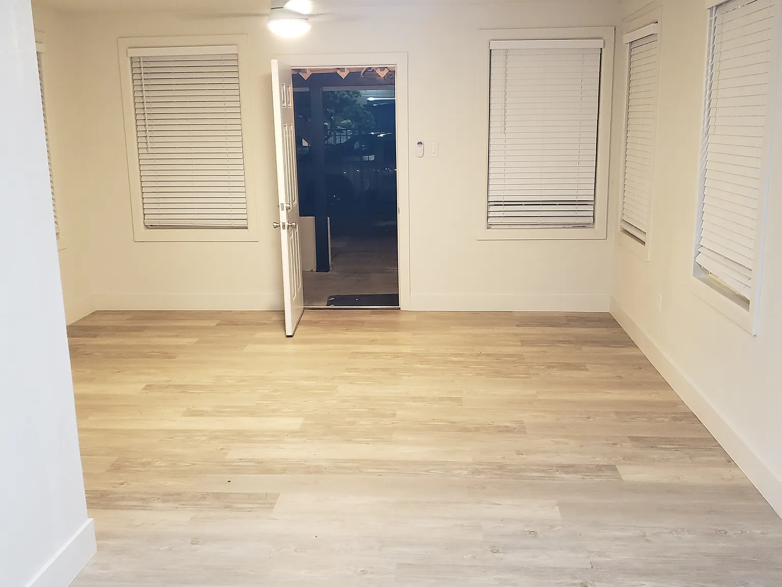 1 bed, 682 sqft, $1,600 — Photo 4