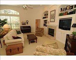 3rd image of 405 Woldunn Cir