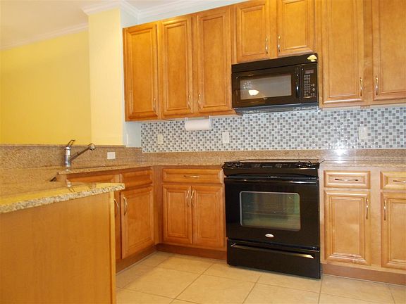 4th image of 125 Magnolia Crossing Point #2106