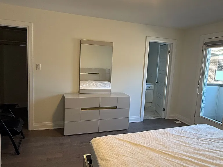 209 The Donway E — Photo 24