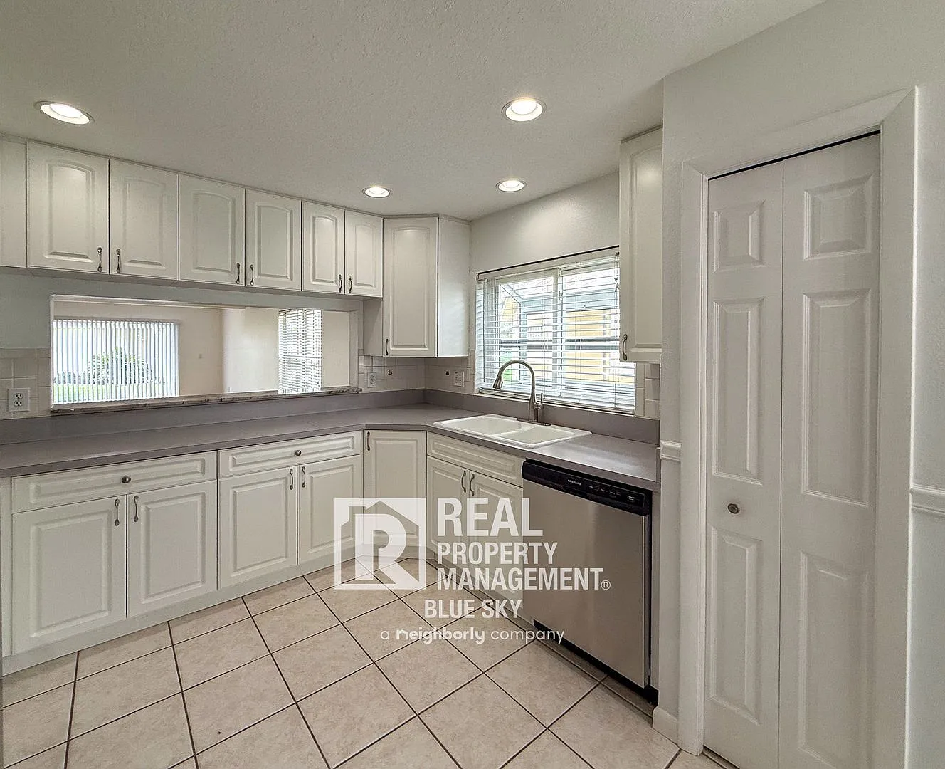 3 bed, 2.0 bath, 1585 sqft, $2,200 — Photo 4