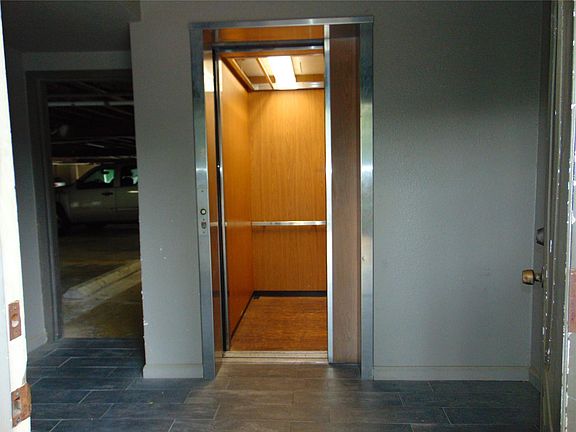 3rd image of 2508 Enfield Rd APT 8