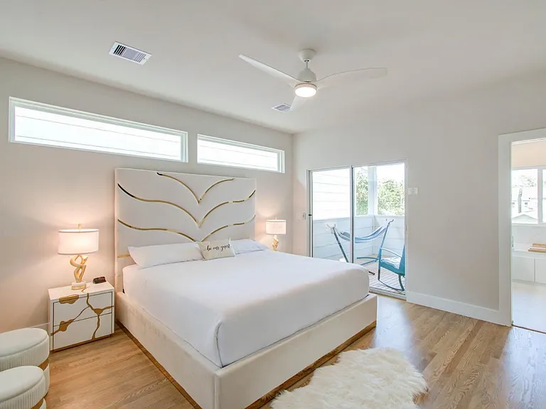 5215 Noble St #B — Photo 19