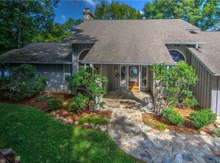 228 Periwinkle Ln, Lexington, NC 27292