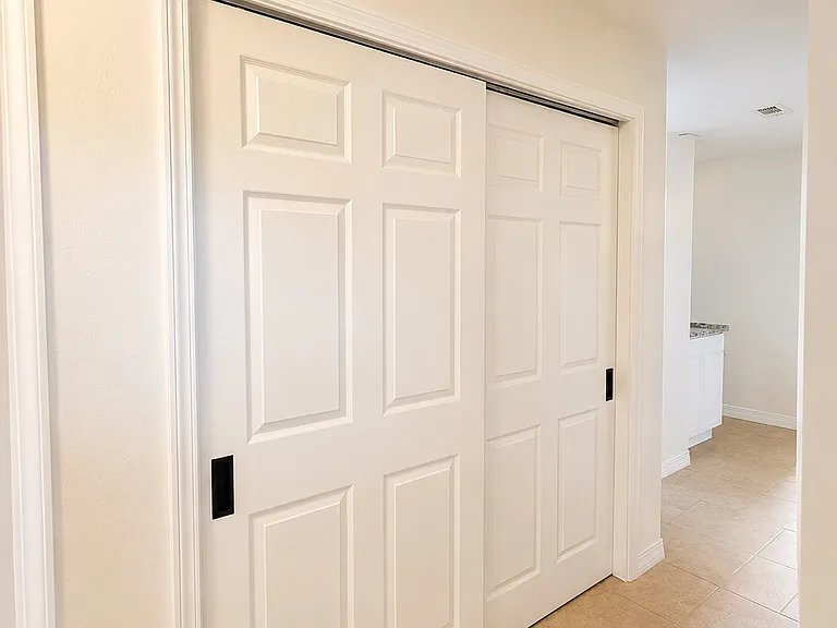 5110 Village Grn — Photo 12
