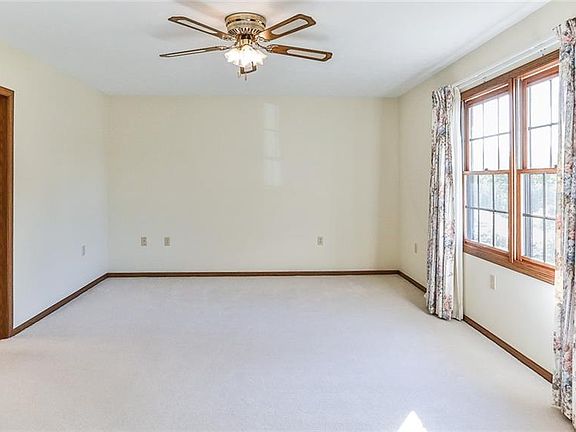 3rd image of 4197 Sterling Station Dr