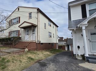 127-129 Price St #B, Bridgeport, CT 06610