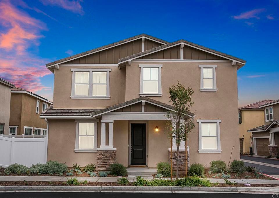 1st image of 40572 Melrose Dr