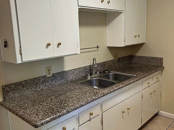 3rd image of 4444 Alabama St Unit 5