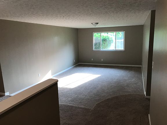 4th image of 6585 Taywood Rd
