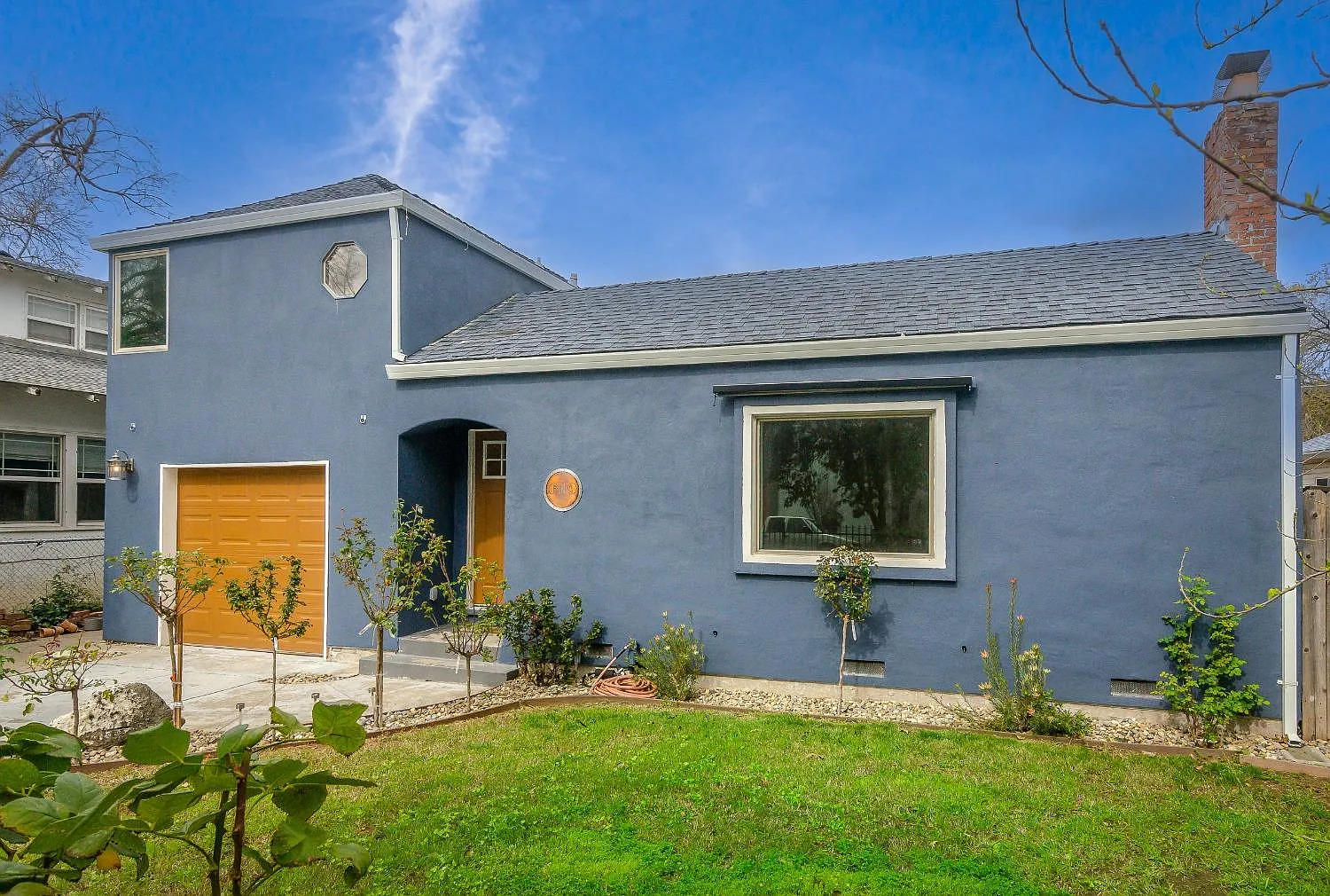 619 Redwood Ave photo 1