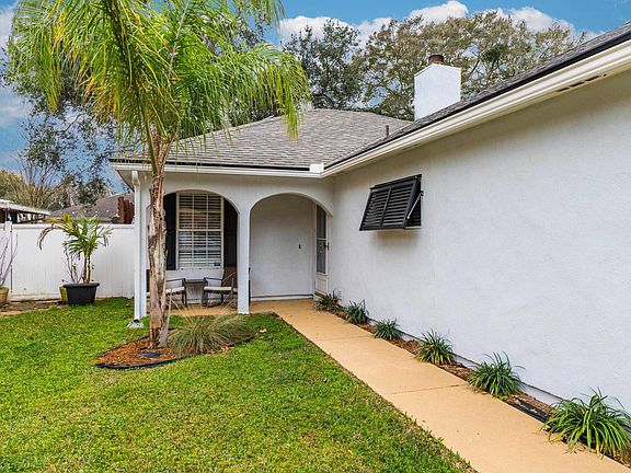 2nd image of 932 Majestic Cypress Dr N