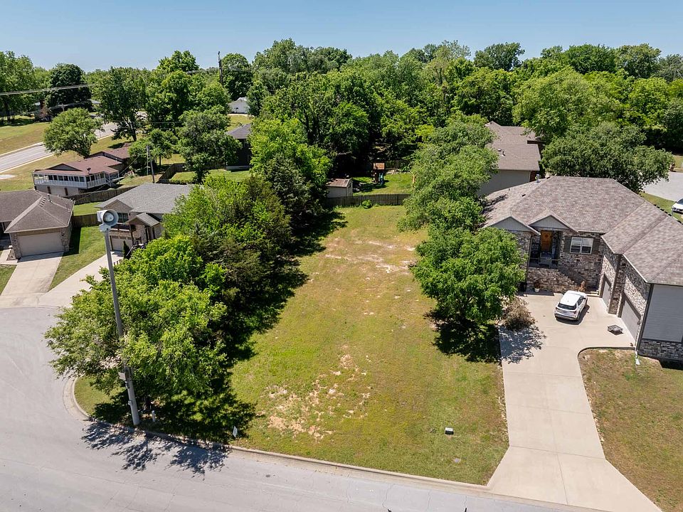 2nd image of 5389 S Clifton Avenue