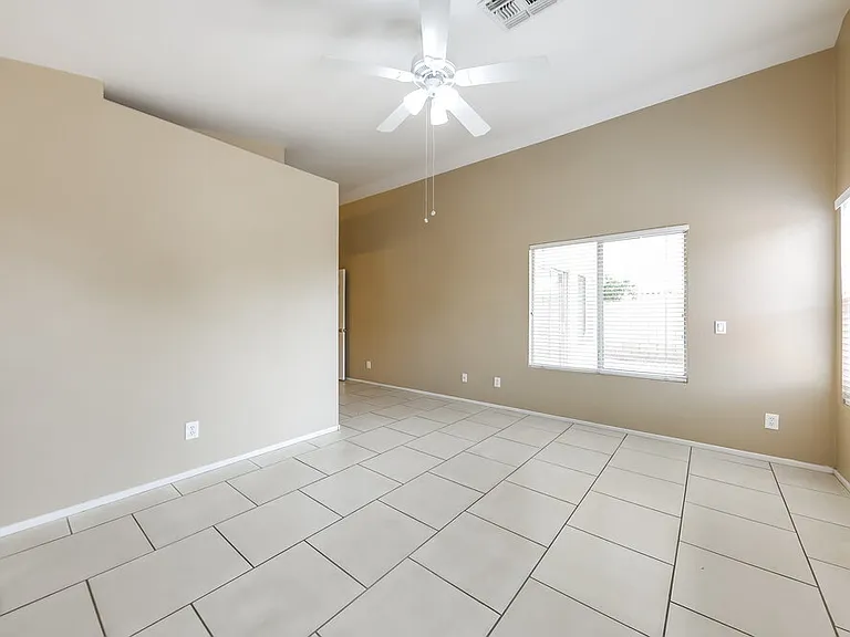 4101 W Wethersfield Rd — Photo 11