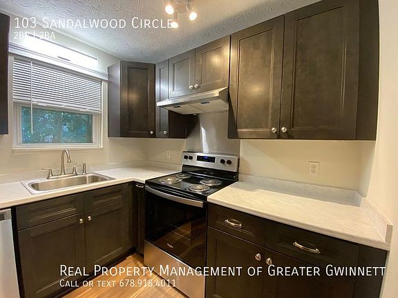 3rd image of 103 Sandalwood Cir