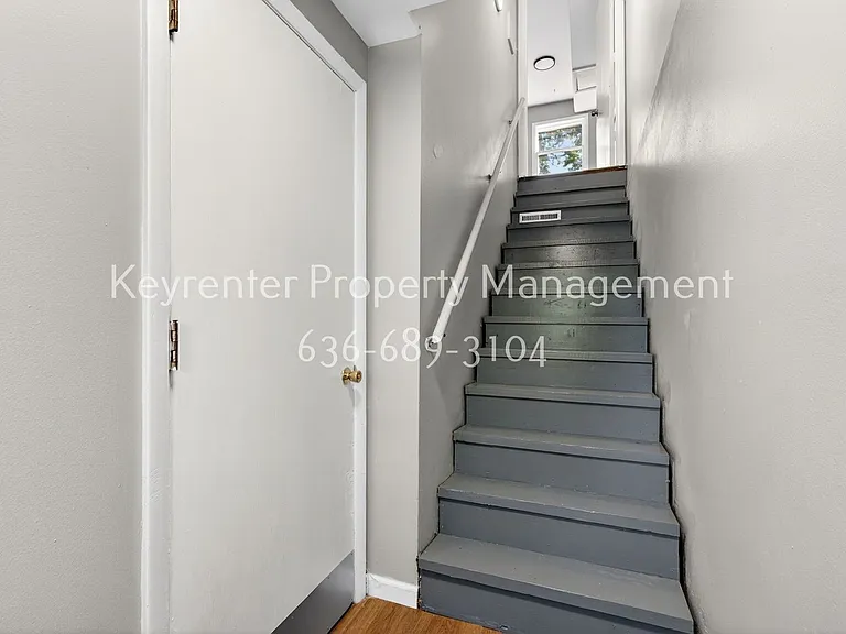 3313 Droste Rd — Photo 23