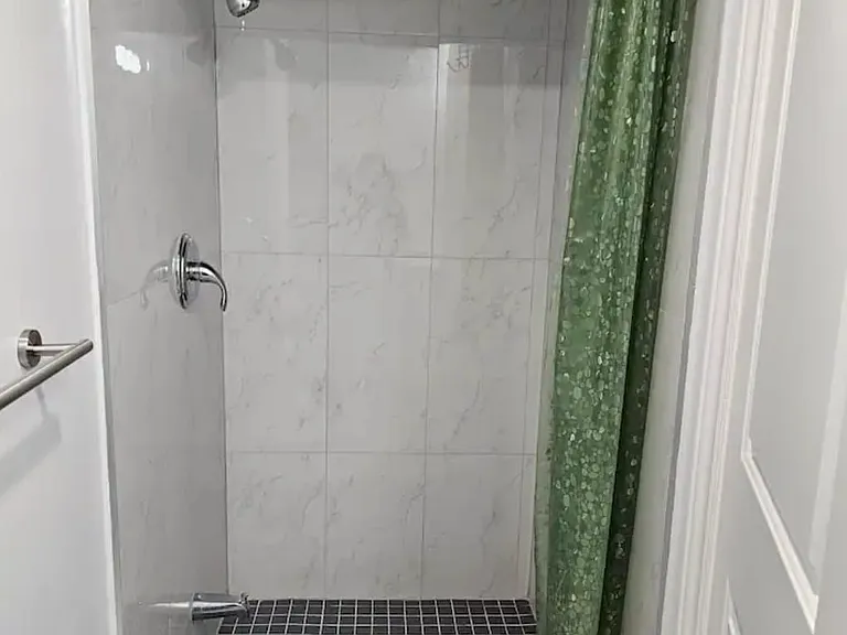 54 Baycliffe Dr #2 — Photo 9