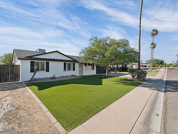 3rd image of 13842 N 37TH Way
