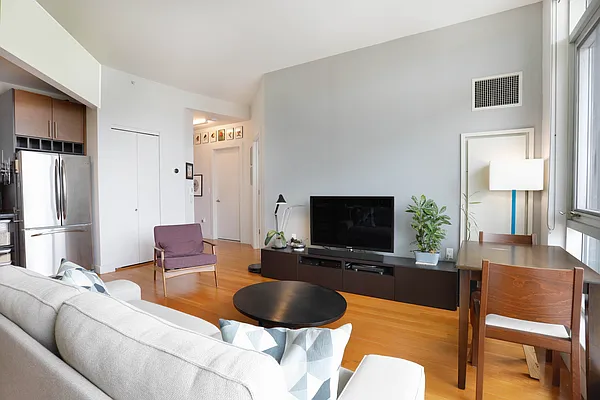 Rented by Keller Williams NYC | media 36