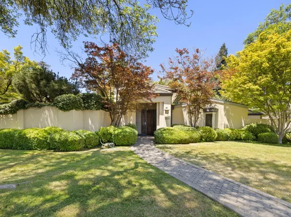 3221 Sierra Oaks Dr, Sacramento, CA 95864