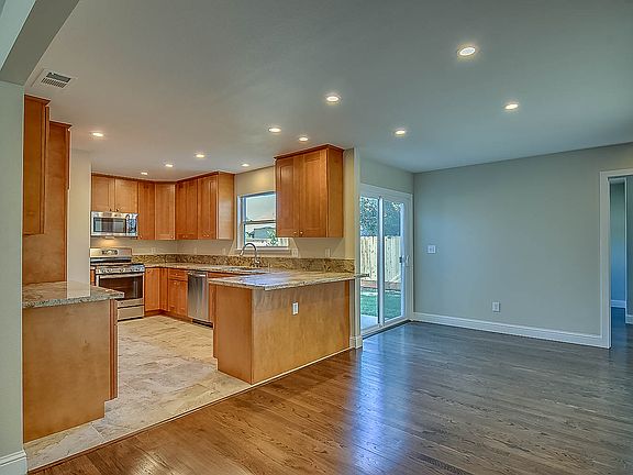 5th image of 307 Palm Ave