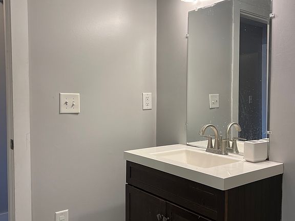 4th image of 2507 Clifton Ave APT 102