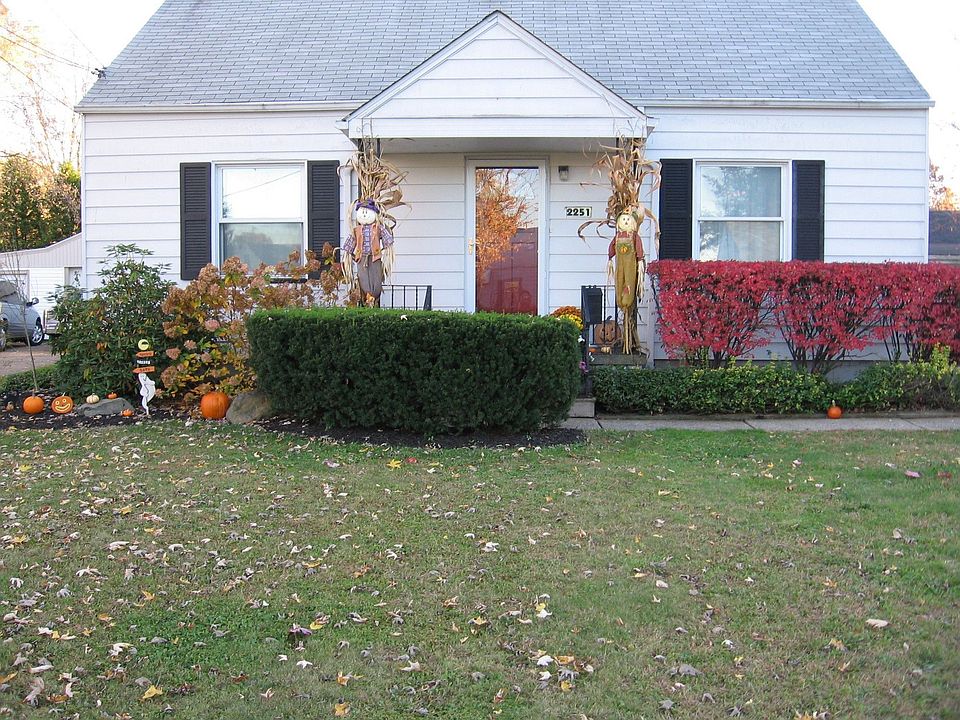 1st image of 2251 Linda Dr NW