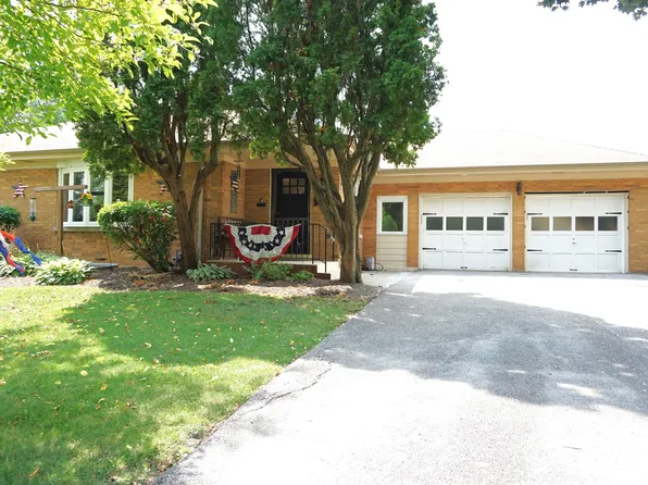 162 N Schubert St, Palatine, IL 60067
