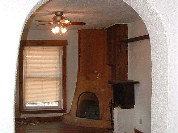 5th image of 2916 Sierra Vista St NW