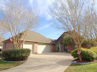 7470 Colonial Dr, Denham Springs, LA 70726