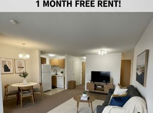 3007 35th St NW, Edmonton, AB