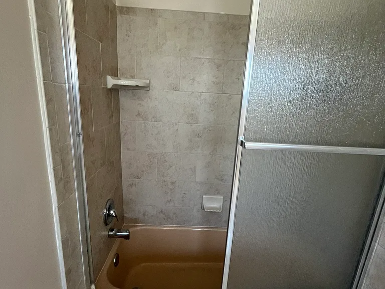 1761 E 1st St #4 — Photo 13