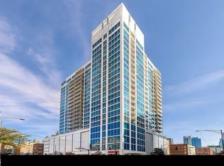 757 N Orleans St #706, Chicago, IL 60610