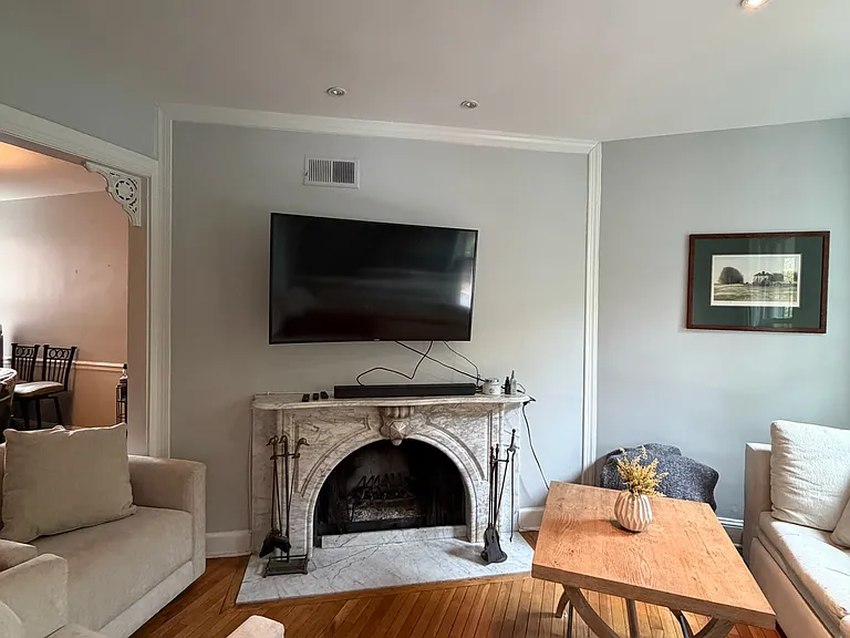 411 11th St NE — Photo 7