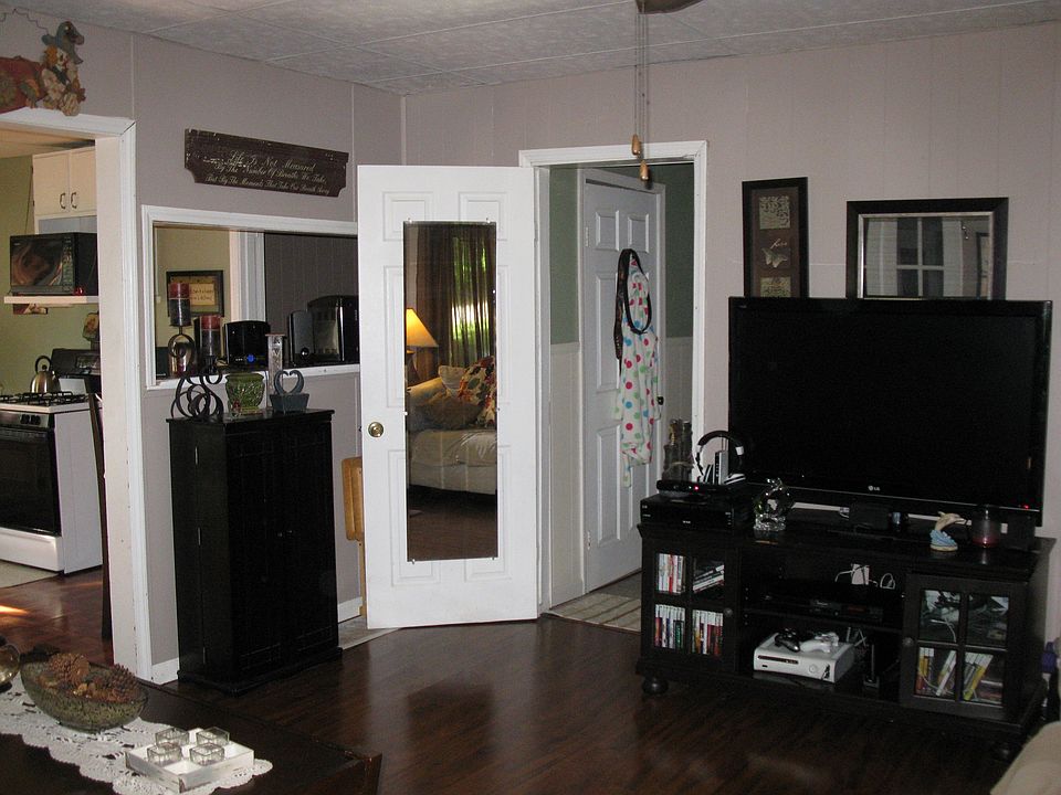 711 Indiana Ave, Veedersburg, IN 47987 Zillow