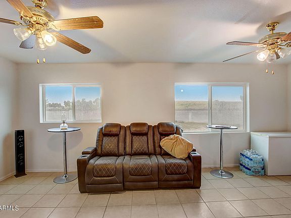 5th image of 1515 S LEE Circle