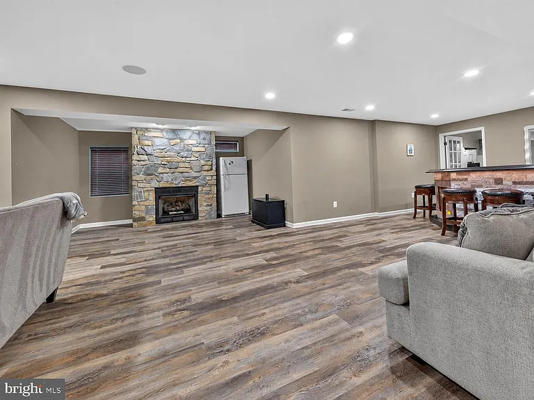 8147 Cancun Ct — Photo 40