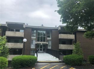 3202 Charlemagne Cir, Pittsburgh, PA