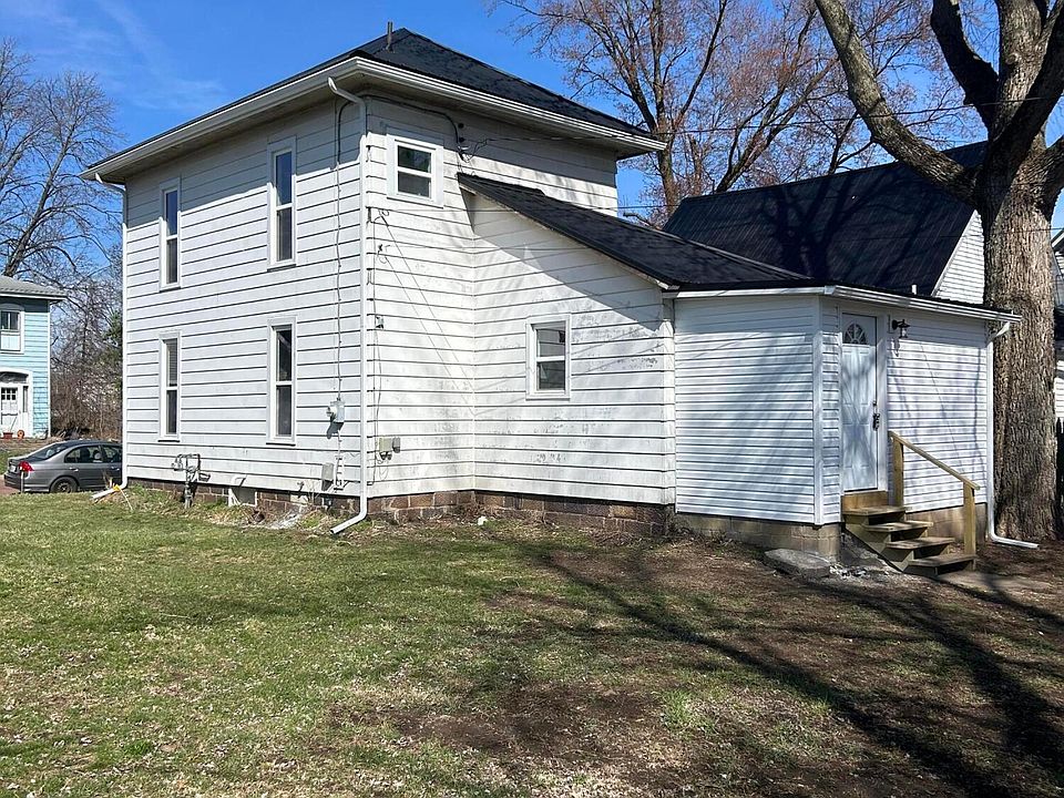 706 W Chestnut St, Mount Vernon, OH 43050 | Zillow