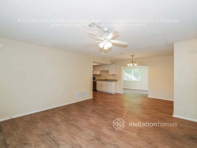 1309 Castleworks Ln — Photo 5