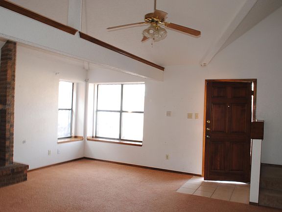 3rd image of 5640 Mickey Mantle Ave