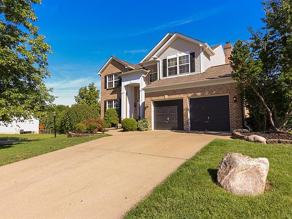 2nd image of 1212 Lancashire Dr
