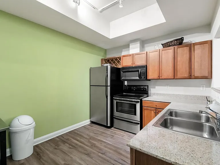 760 Walker Sq #3C — Photo 36