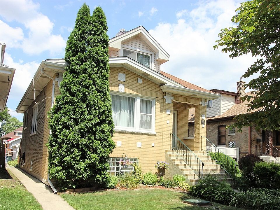 1st image of 7904 W Barry Ave
