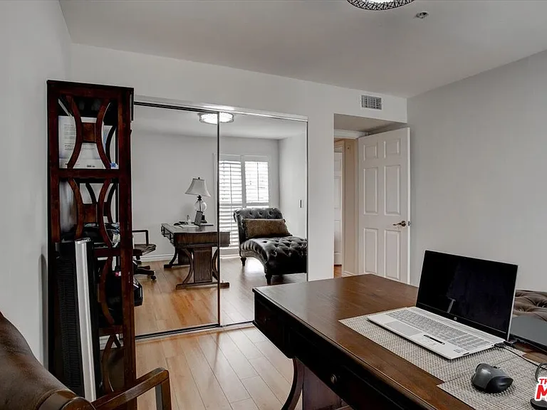 108 W Maple St #27 — Photo 12