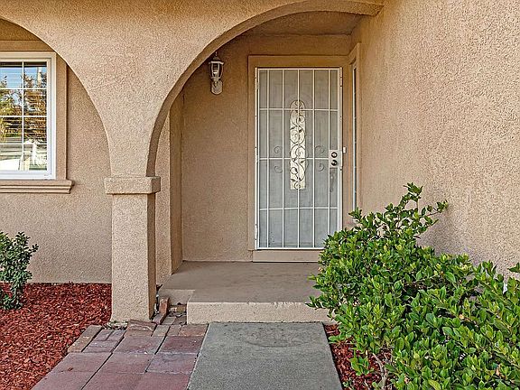 5th image of 2749 Barcelona Cir