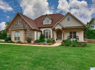120 Moore Springs Cir, Huntsville, AL 35811